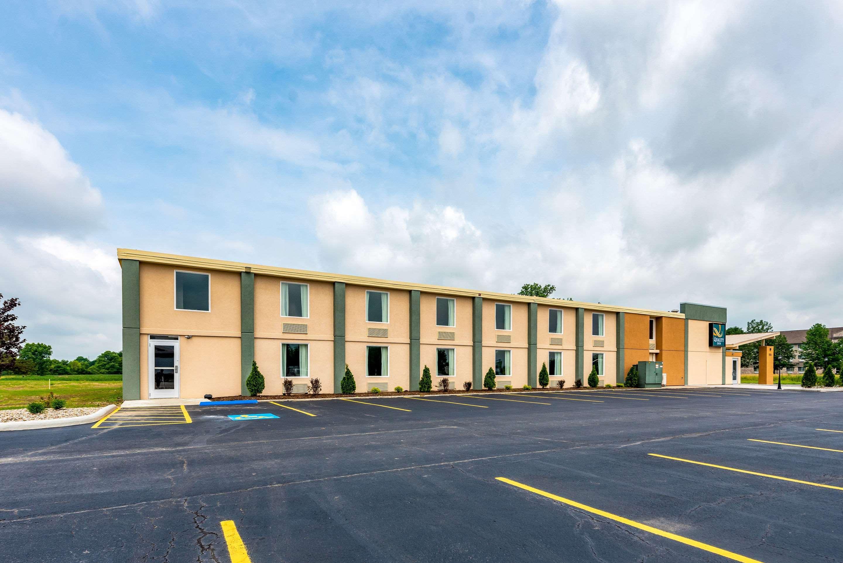 Quality Inn Bucyrus North Екстер'єр фото