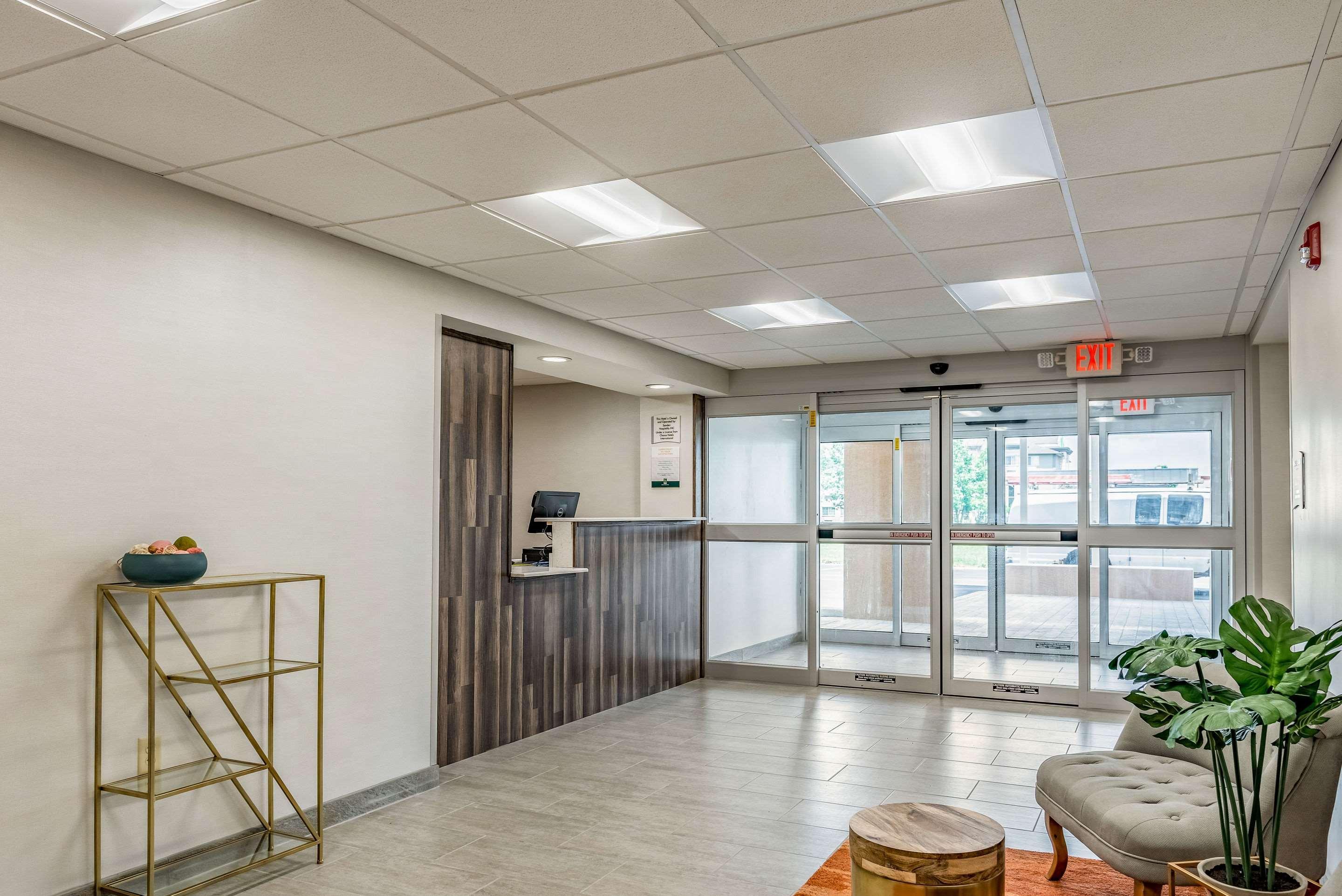 Quality Inn Bucyrus North Екстер'єр фото